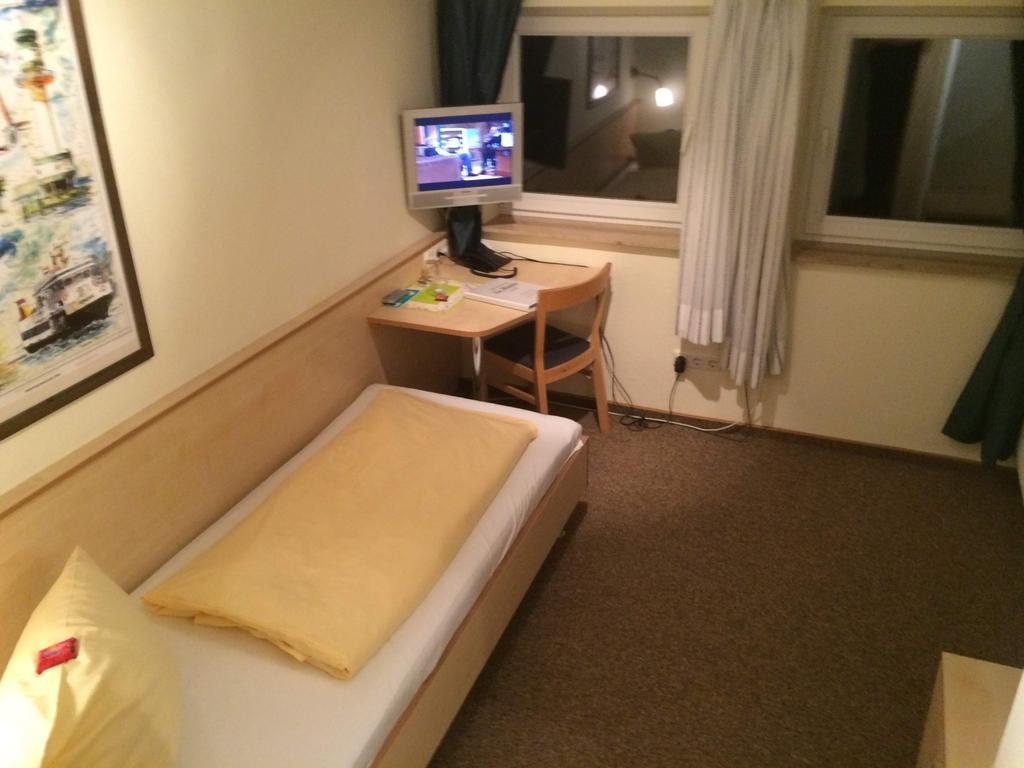 Gaestehaus Suedheide 함부렌 외부 사진