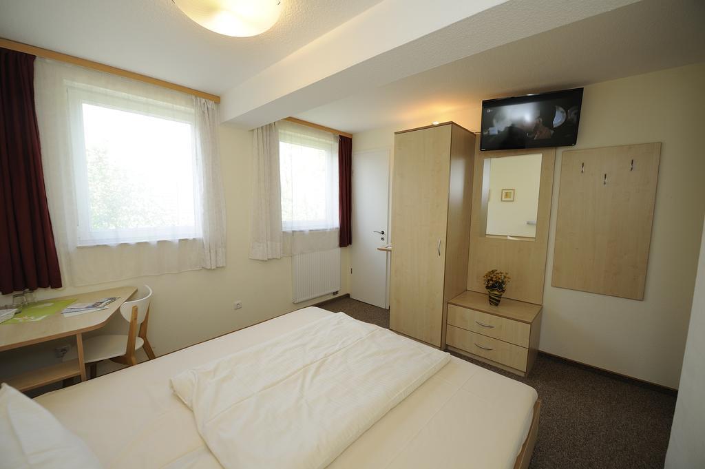 Gaestehaus Suedheide 함부렌 외부 사진